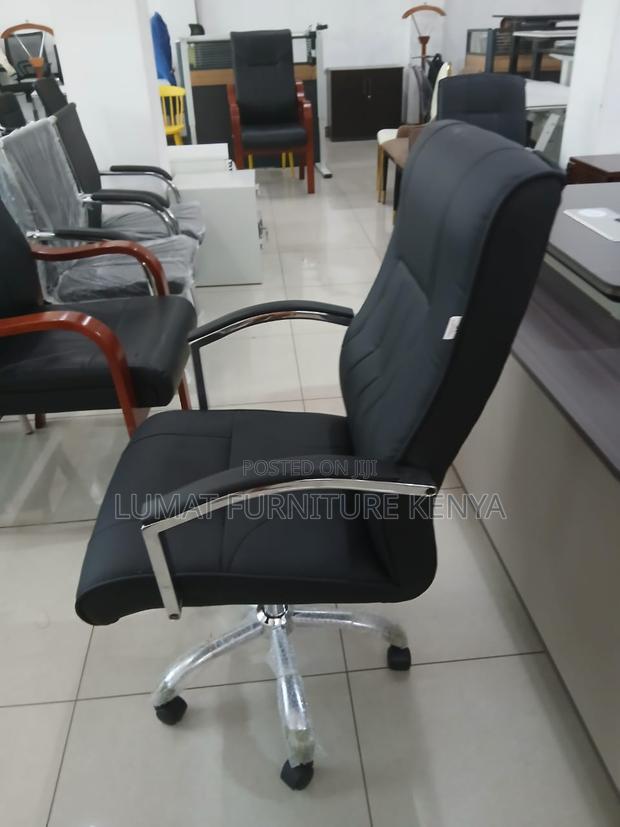 High Back Leather Office Seat - thumbnail 3