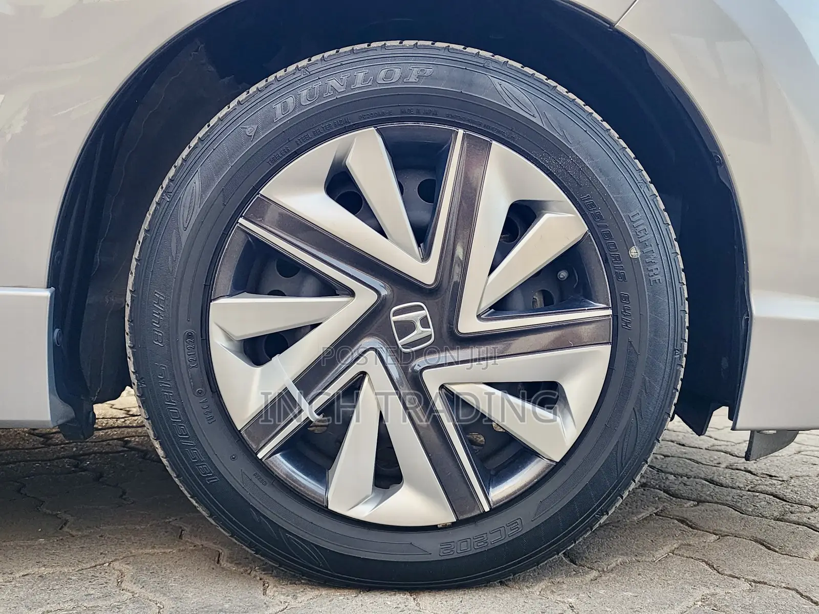 Honda Shuttle 1.5 Hybrid 2WD 2018 Silver