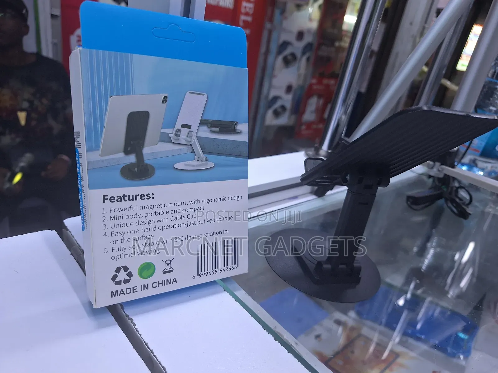 Desktop Plastic Mobile Phone Bracket Holder With 360 Rotation