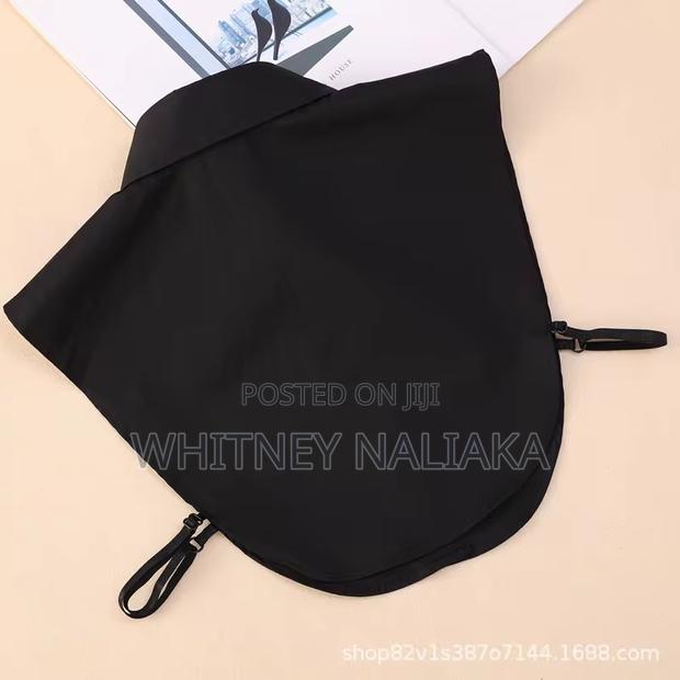 Detachable Collar in Black and White - thumbnail 5