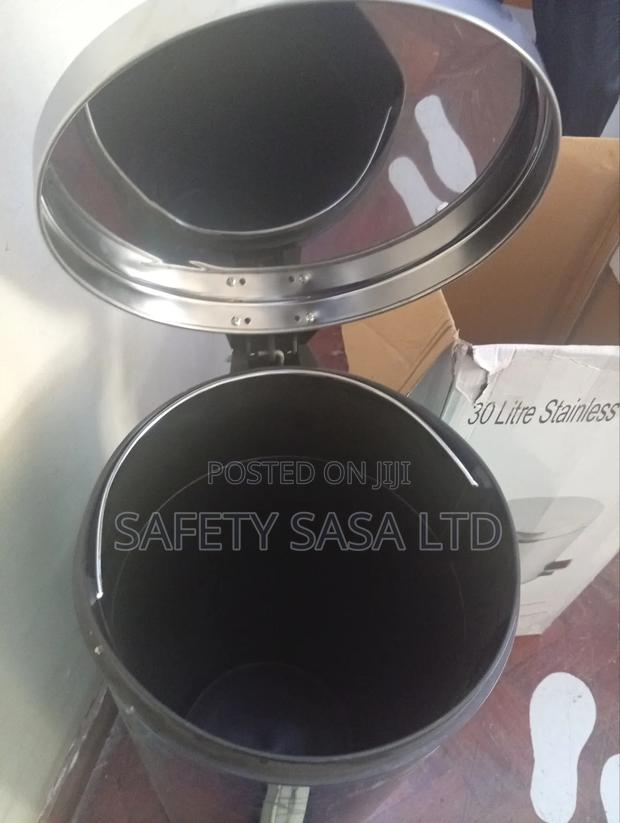 Pedal Bin 30litre/ Stainless Steel - thumbnail 3