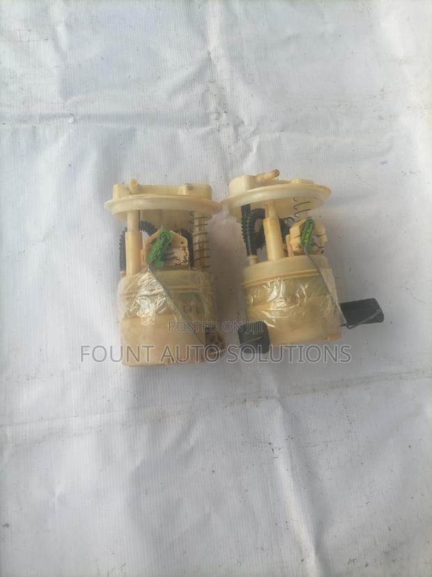 Fuel Pump Nissan Np 200