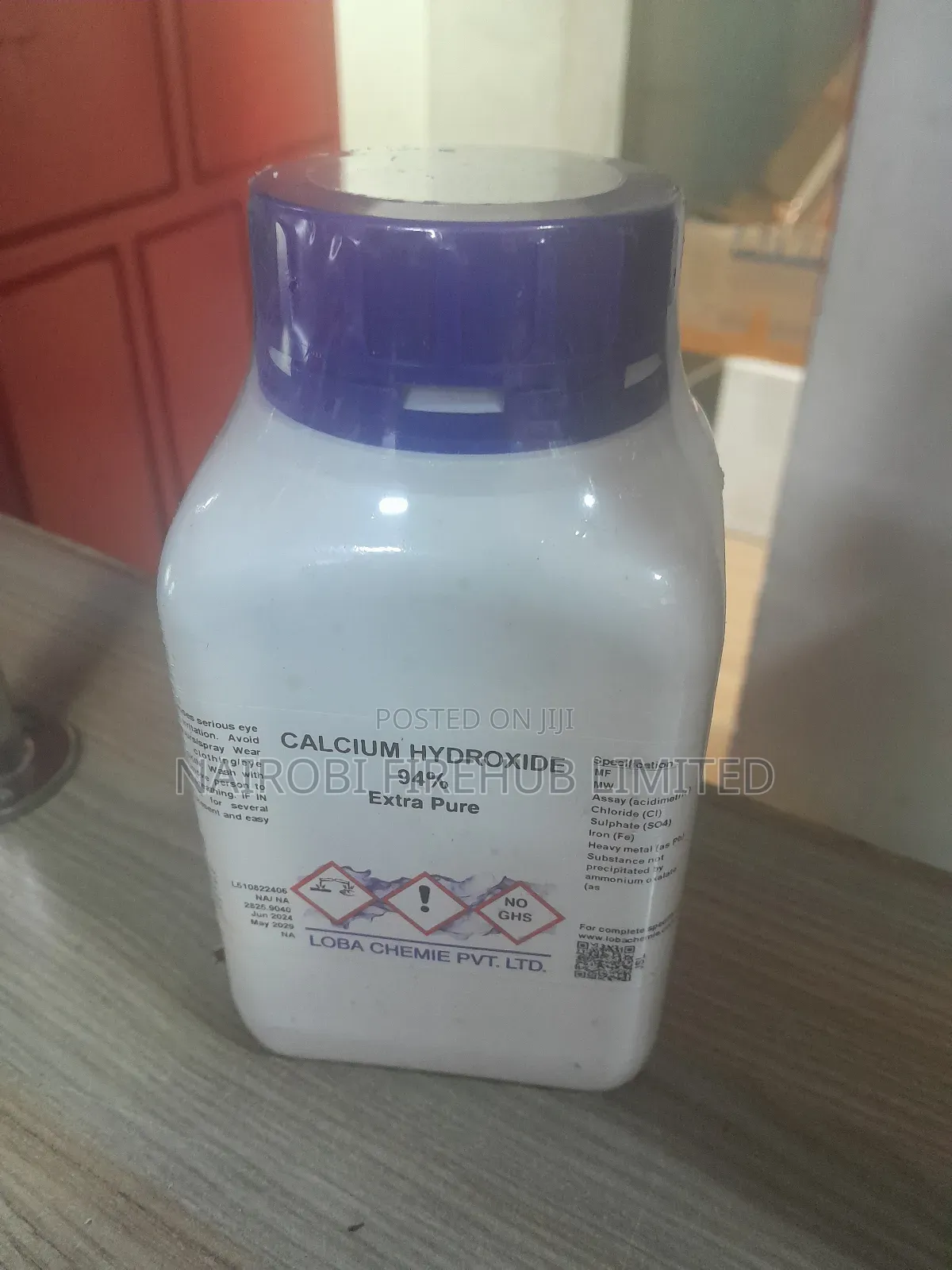 Calcium Hydroxide for School Lab