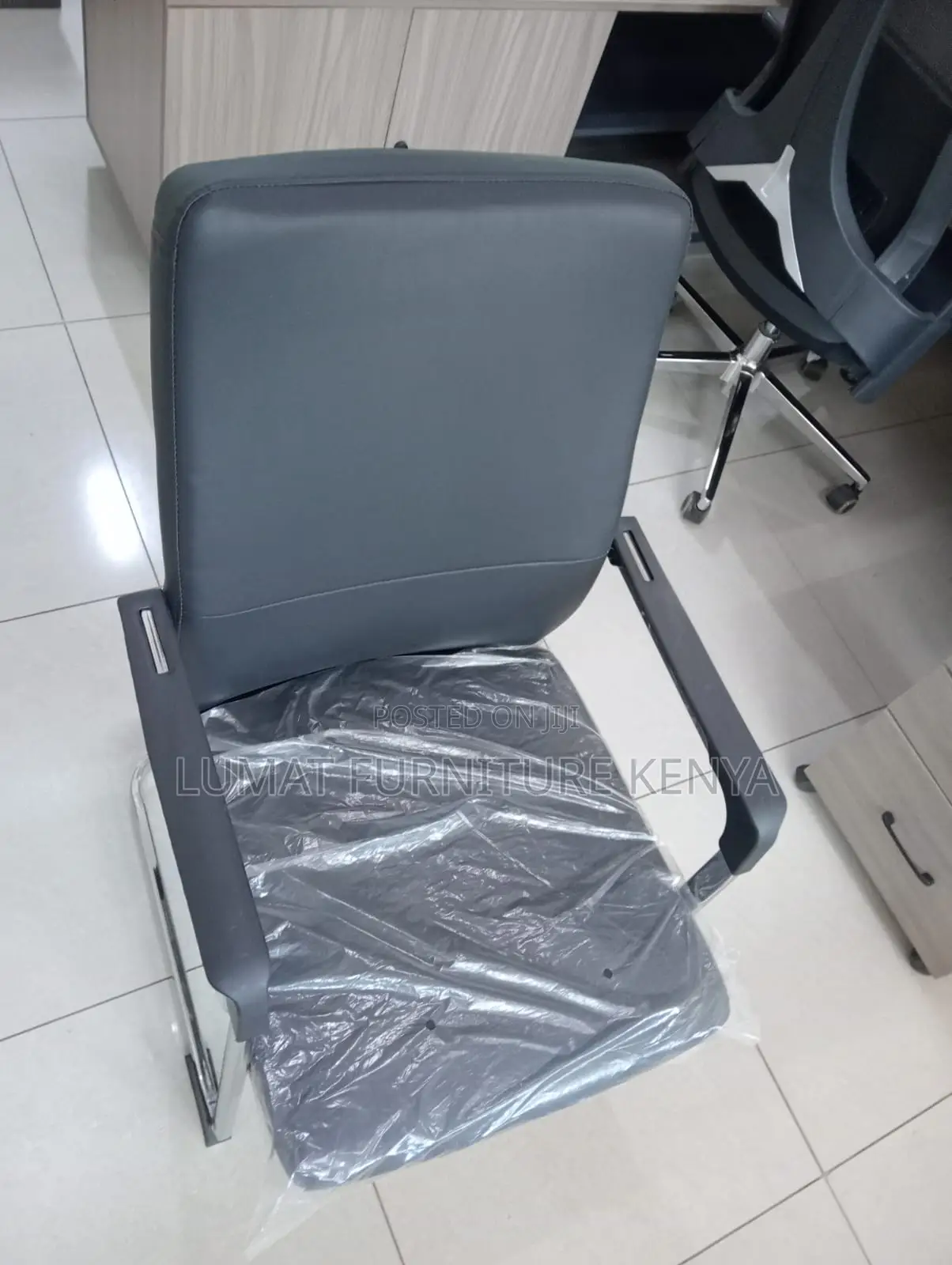 High-Quality Executive Visitor’S Seat