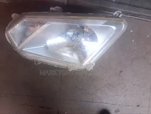 Isuzu Dmax 2014 Headlight 