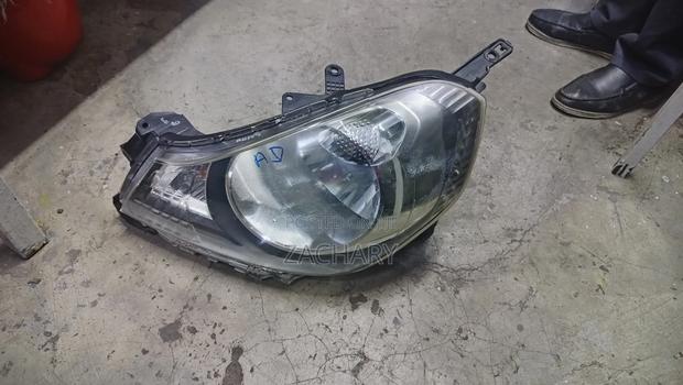 Nissan Wingroad Y12/Ad Headlight Ex Japan