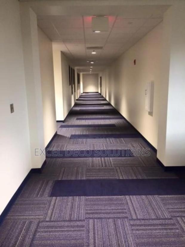 Commercial Carpet Tiles – Built for Performance - main view