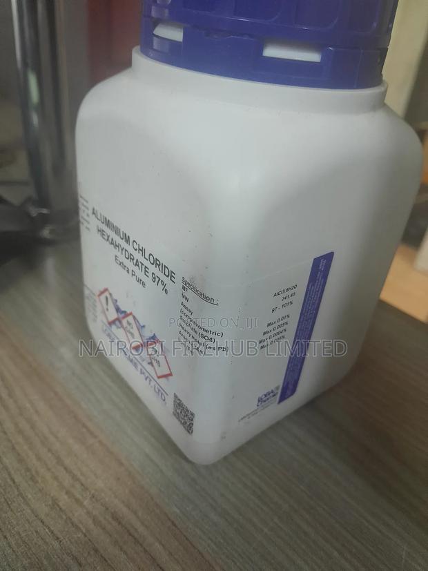 Aluminium Chloride for School Lab - thumbnail 3