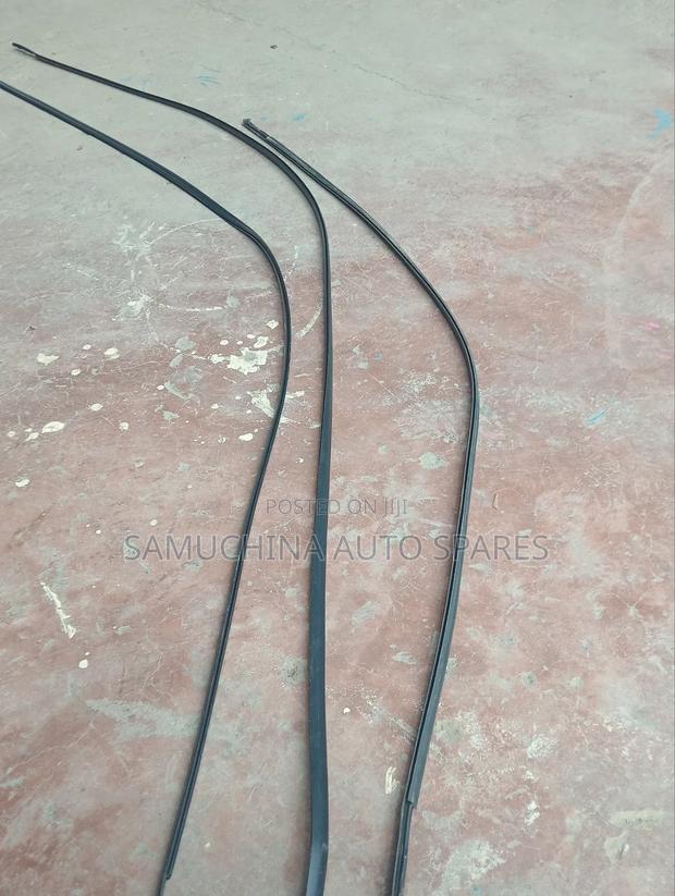 Roof Molding Toyota Fielder Old Model