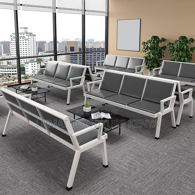 Visitor Waiting Bench - thumbnail 2