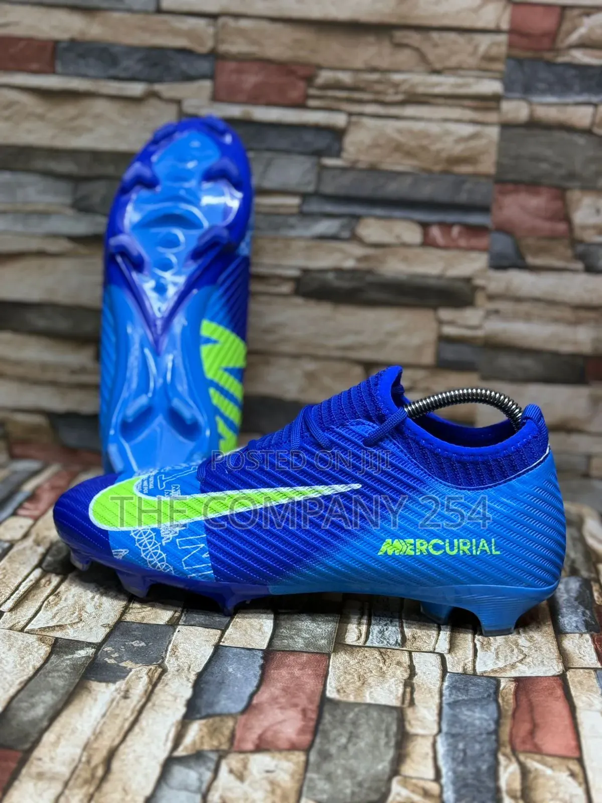 Quality Unisex Soccer Football Boots Shoes Available