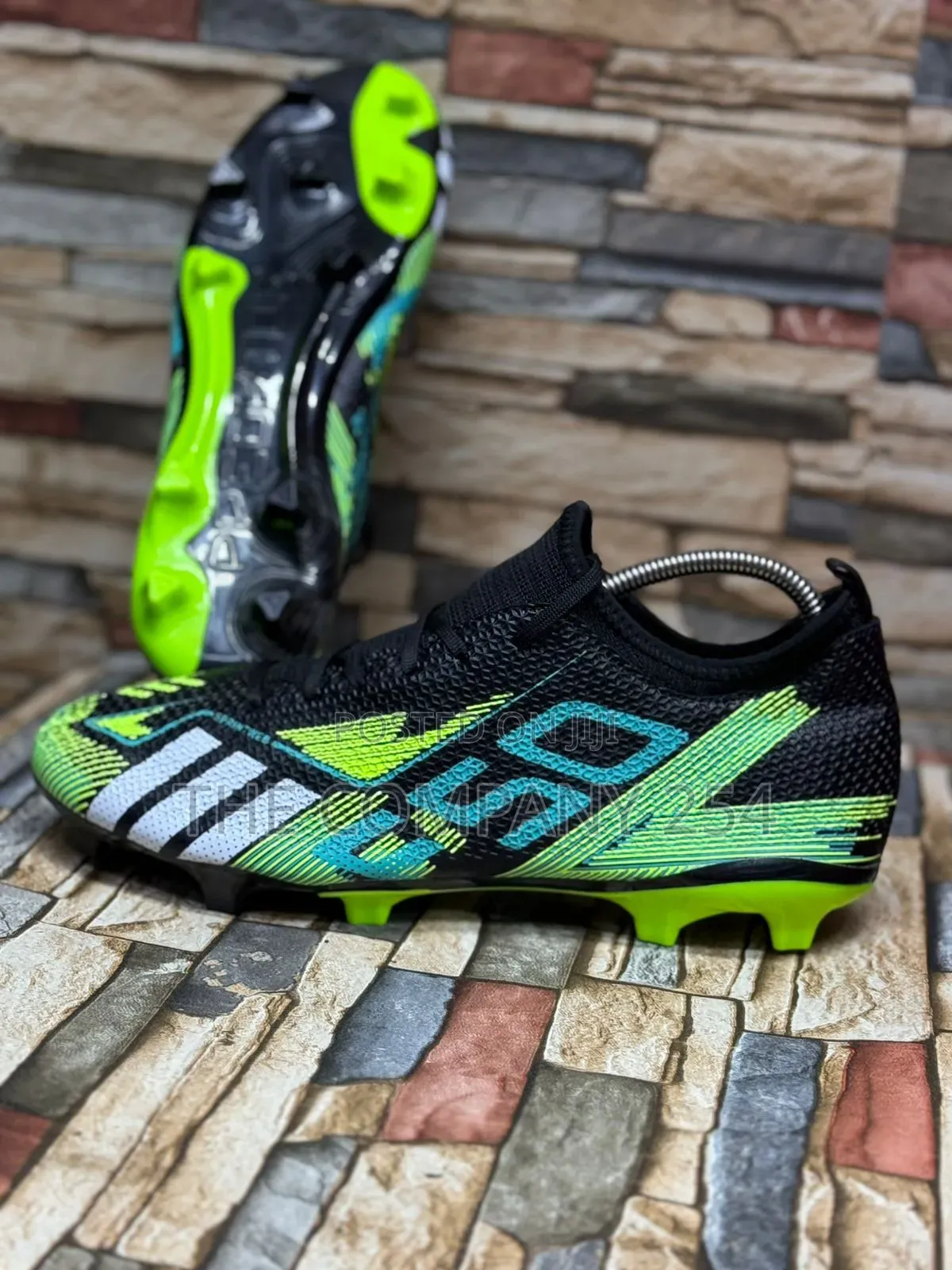 Quality Unisex Soccer Football Boots Shoes Available