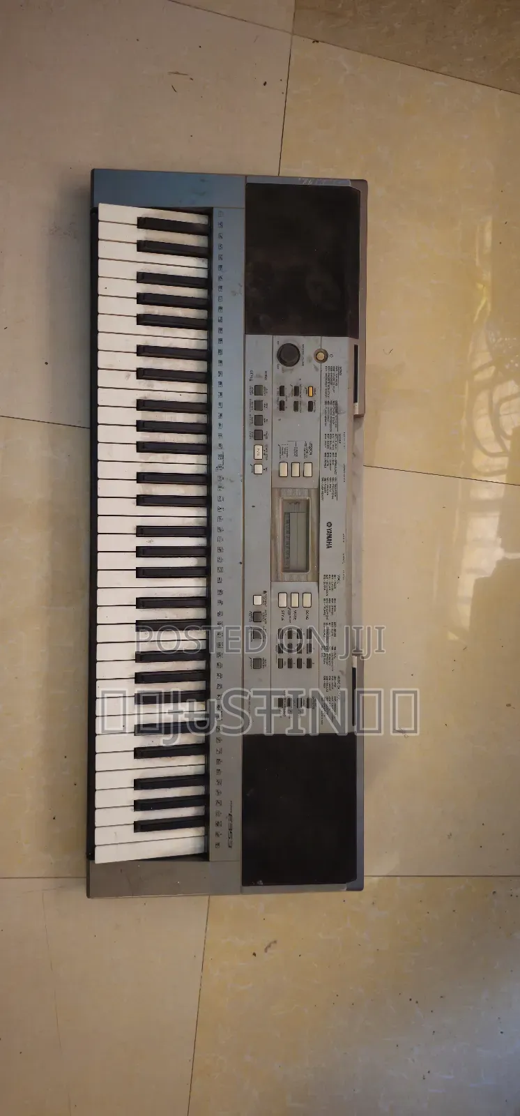 Yamaha PSR E 353