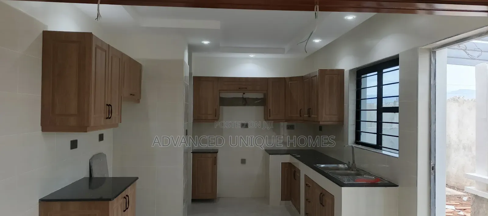 3bdrm Bungalow in Barnabas for sale
