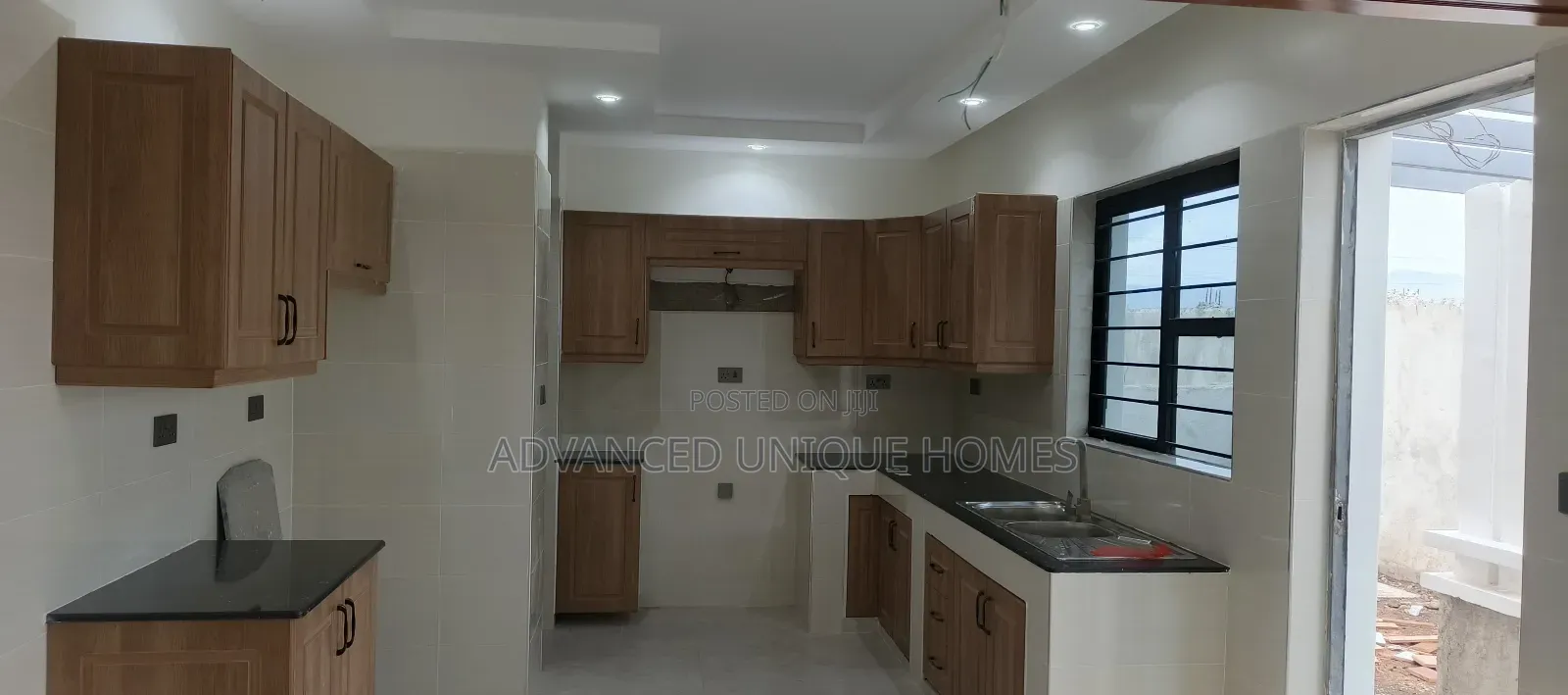 3bdrm Bungalow in Barnabas for sale
