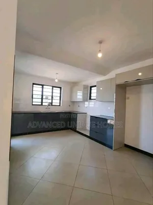 4bdrm Villa in Eldoret CBD for sale