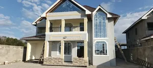 4bdrm Maisonette in Barnabas for sale