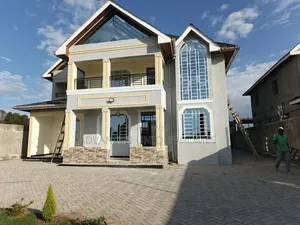 4bdrm Maisonette in Barnabas for sale