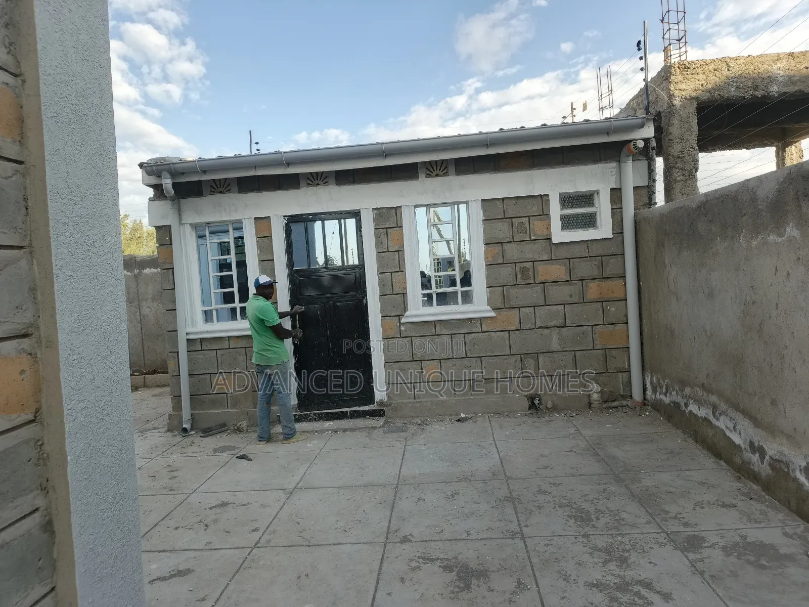 4bdrm Maisonette in Barnabas for sale