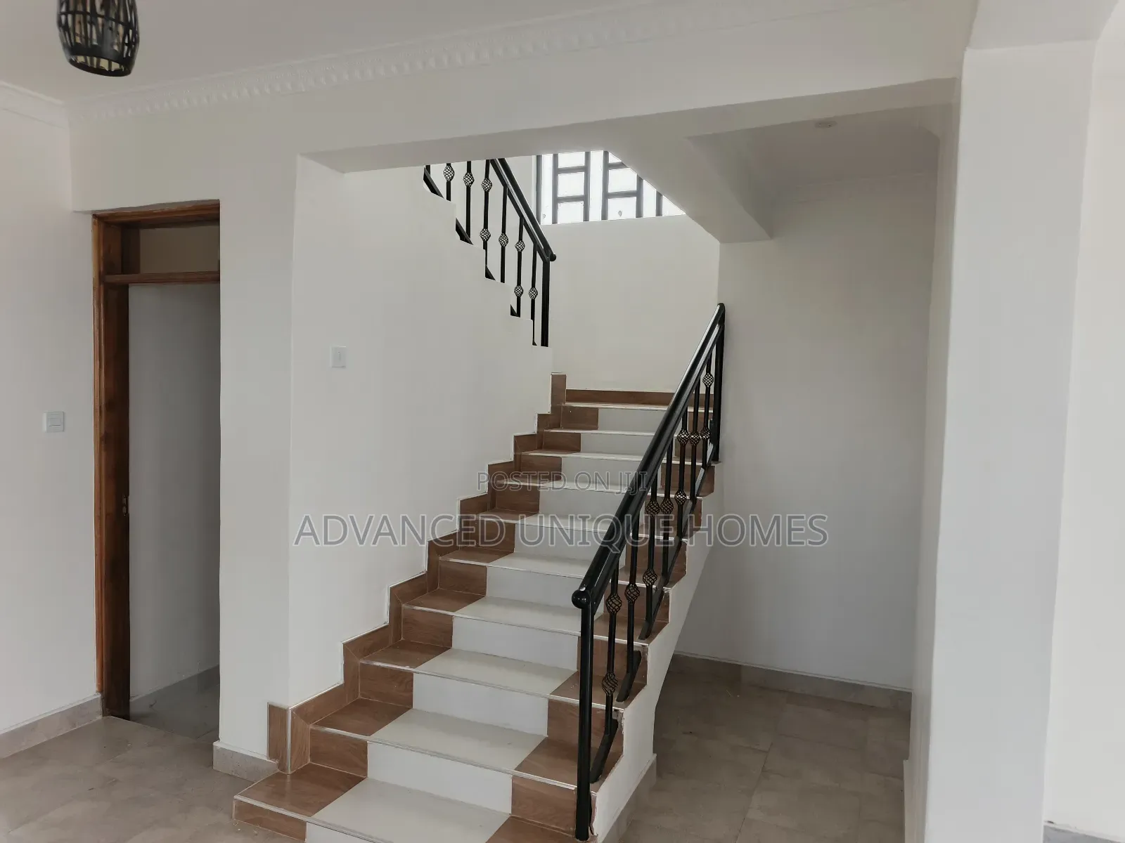 4bdrm Mansion in Barnabas for sale