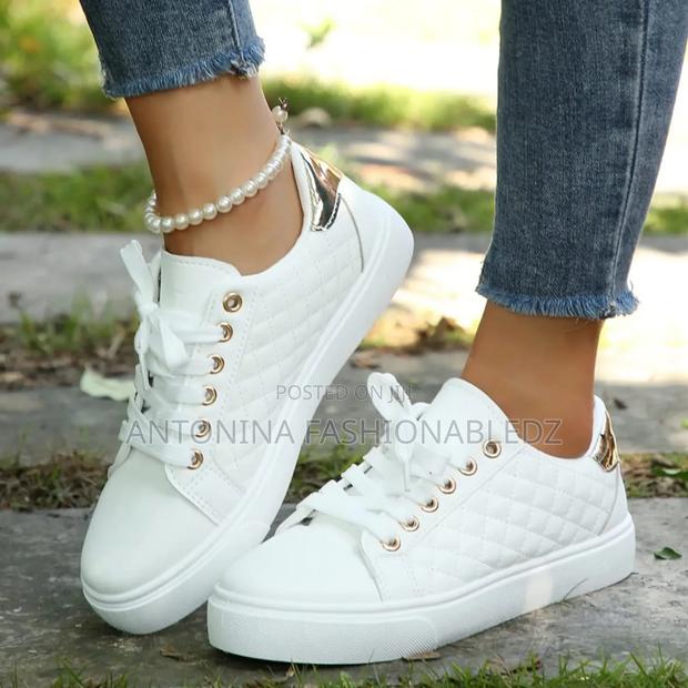 Ladies Comfortable and Nice Sneakers - thumbnail 4