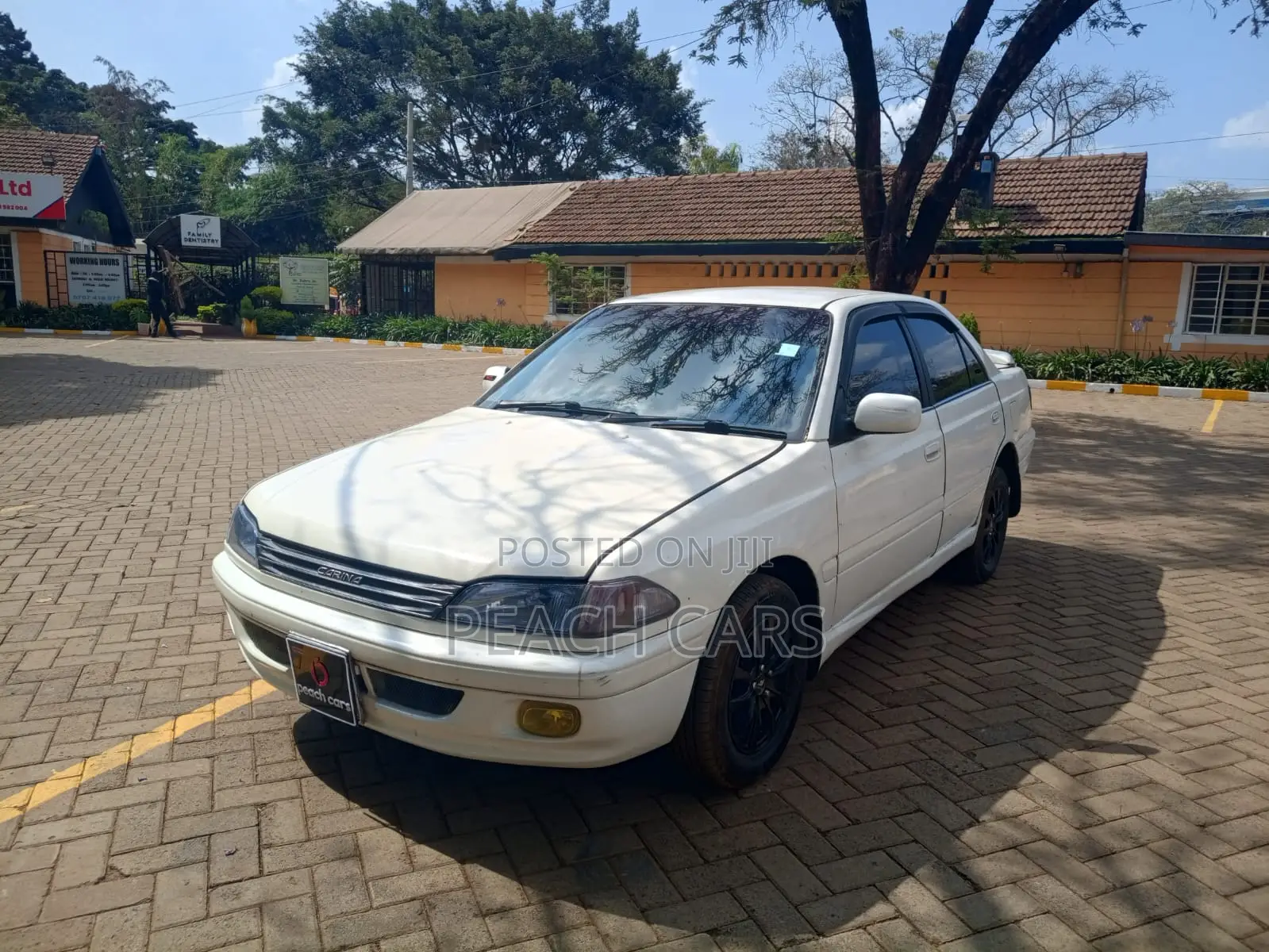 Toyota Carina 1.8 FWD Sedan 2001 White