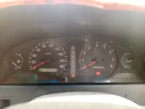 Toyota Carina 1.8 FWD Sedan 2001 White