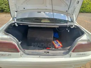 Toyota Carina 1.8 FWD Sedan 2001 White