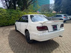 Toyota Carina 1.8 FWD Sedan 2001 White