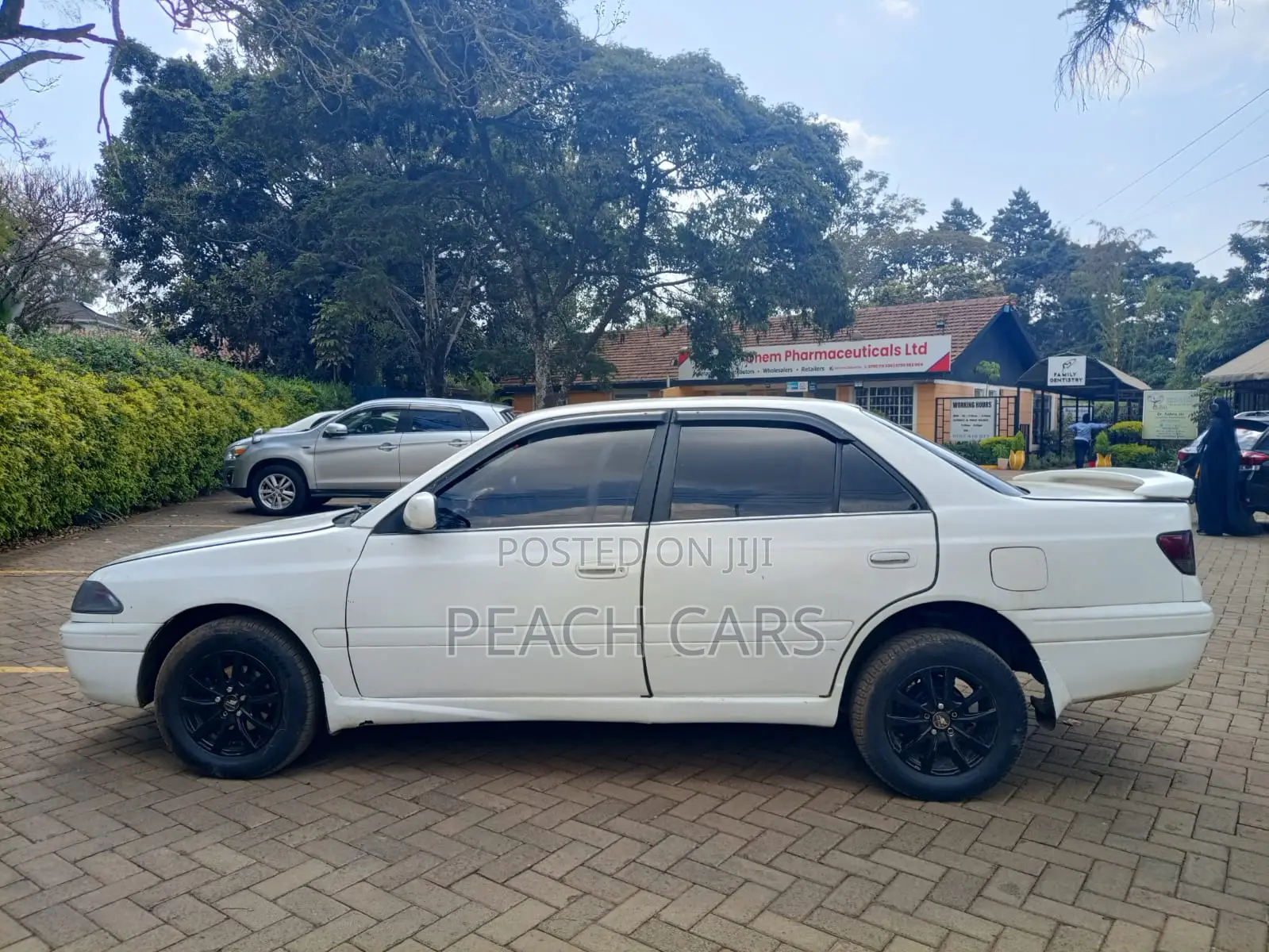 Toyota Carina 1.8 FWD Sedan 2001 White