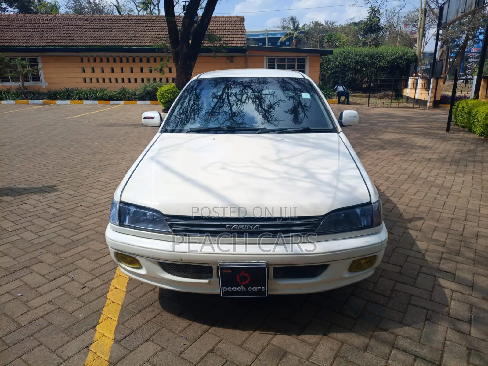 Toyota Carina 1.8 FWD Sedan 2001 White