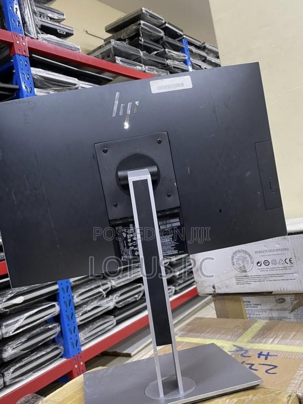 Desktop Computer HP EliteOne 800 G3 8GB Intel Core I5 SSD 256GB - thumbnail 3