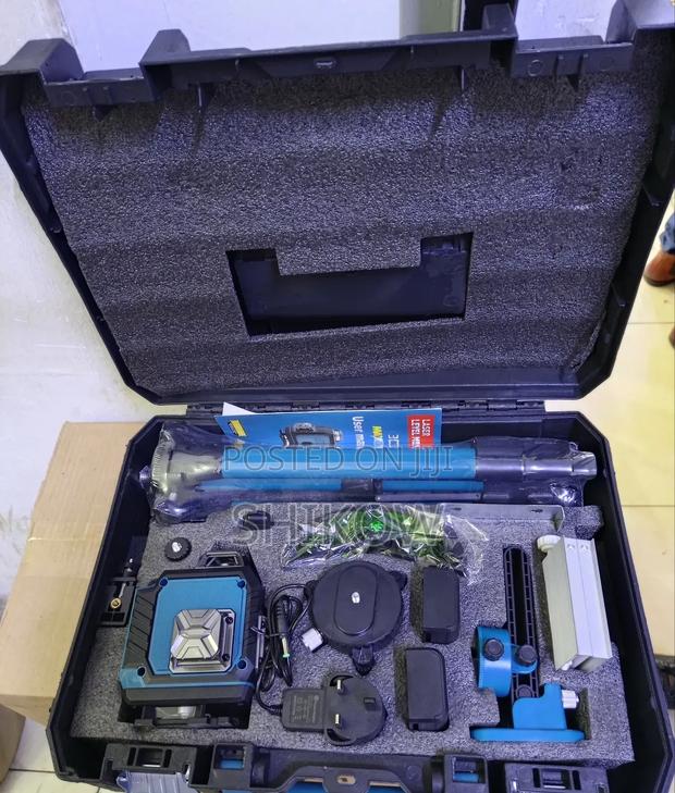 Makita Self-Leveling Cross-Line Green Laser Level