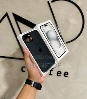 New Apple iPhone 15 Plus 256 GB Black - main view