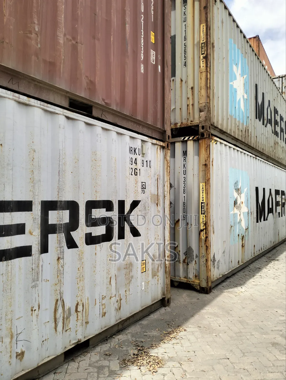 Spacious! 20ft Dry Shipping Containers!