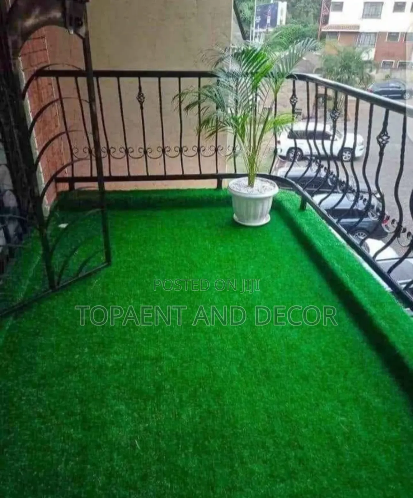 Durable Synthetic Lawn With No Maintenance Needed