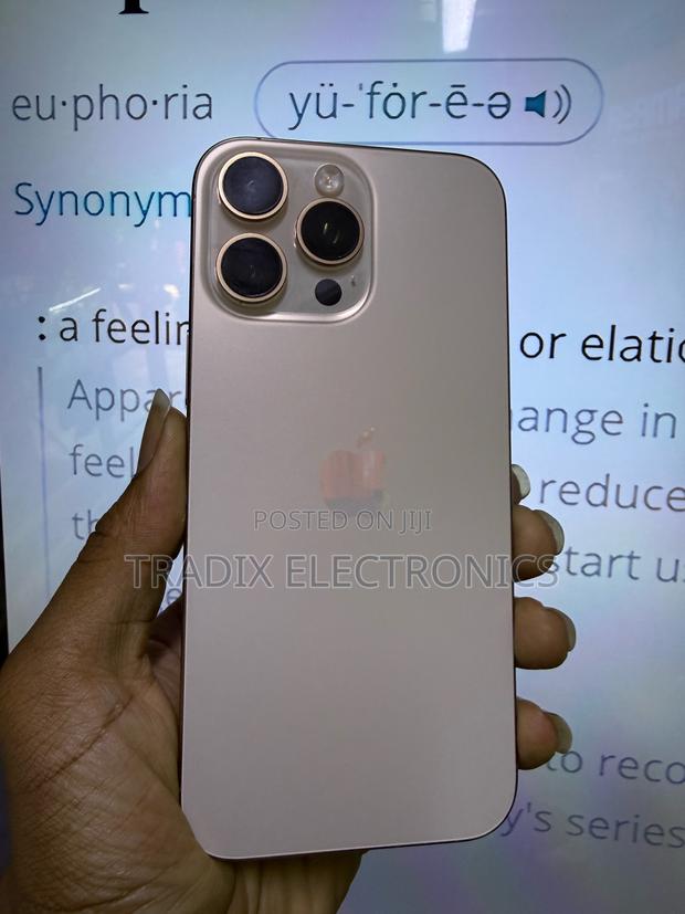 Apple iPhone 16 Pro Max 256 GB Rose Gold - thumbnail 3