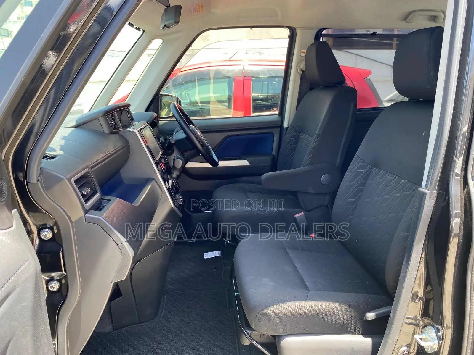 Toyota Roomy 2018 Black