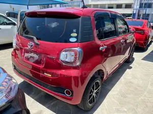 Toyota Passo 2018 Red