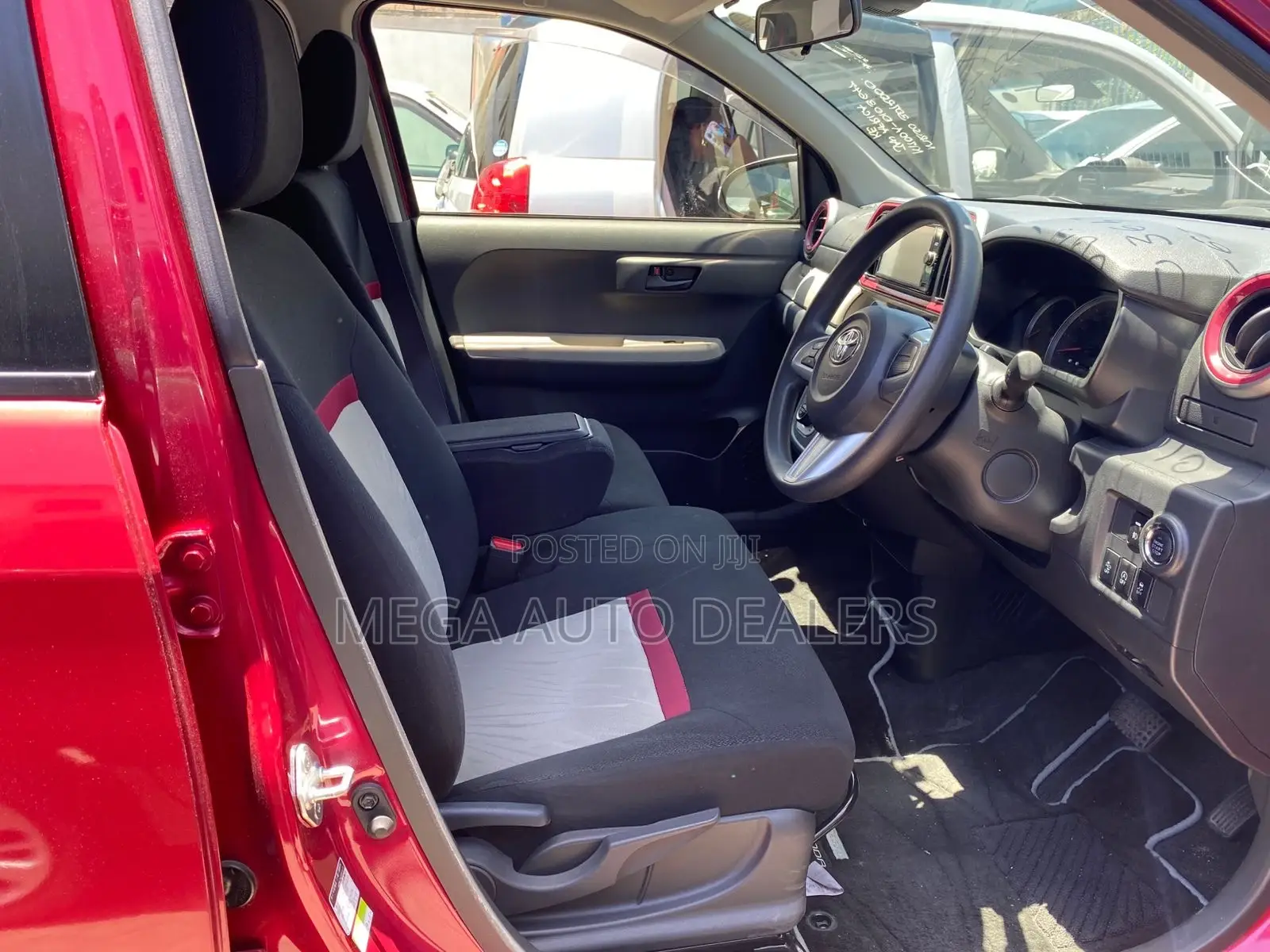 Toyota Passo 2018 Red