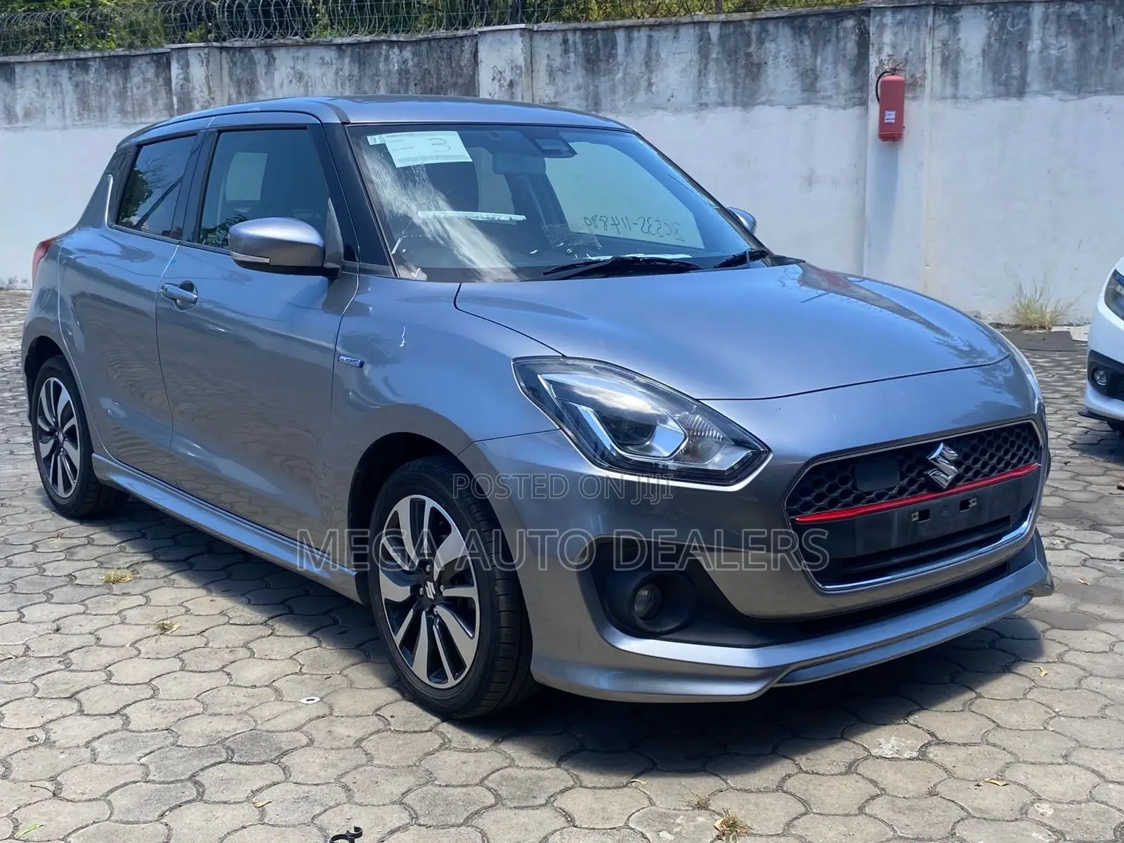 Suzuki Swift 2018 Silver