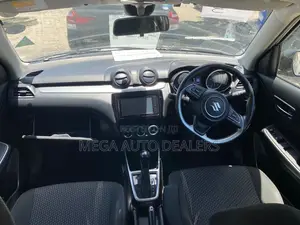 Suzuki Swift 2018 Silver