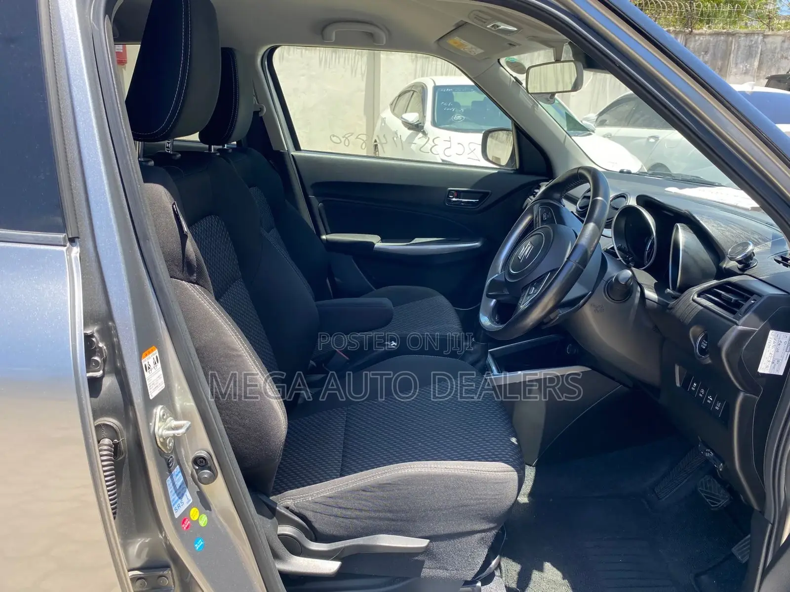 Suzuki Swift 2018 Silver