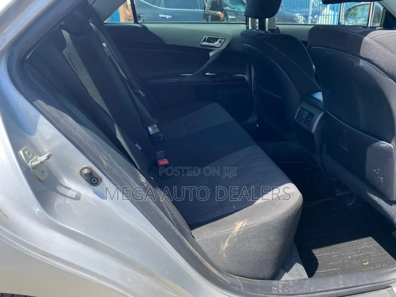 Toyota Mark X 2018 Silver