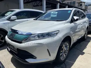 Toyota Harrier 2018 White
