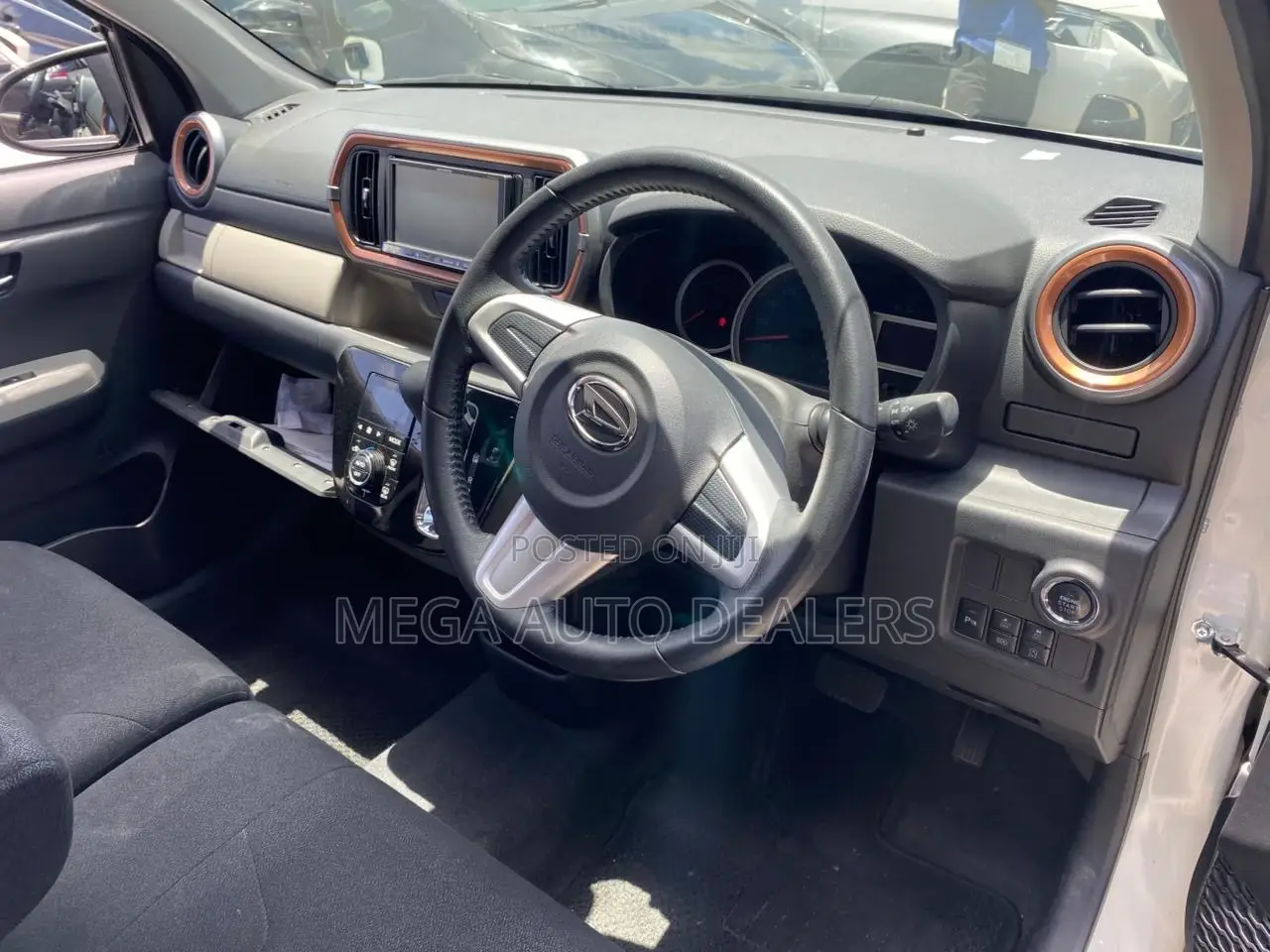 Daihatsu Boon 2018 White