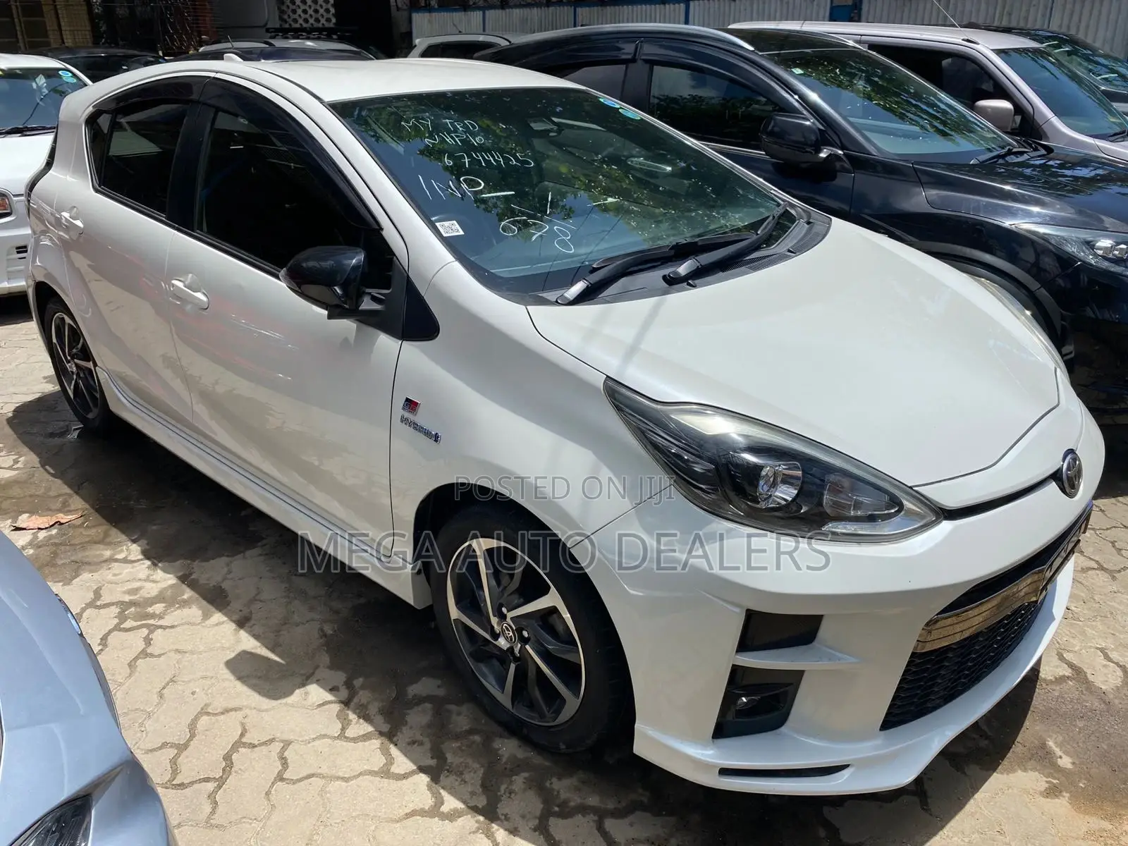 Toyota Aqua 2018 White