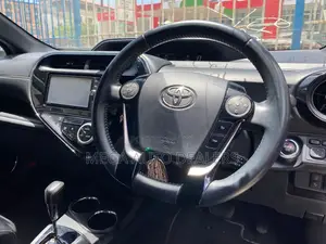 Toyota Aqua 2018 White