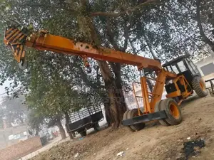 Hydra Crane for Hire