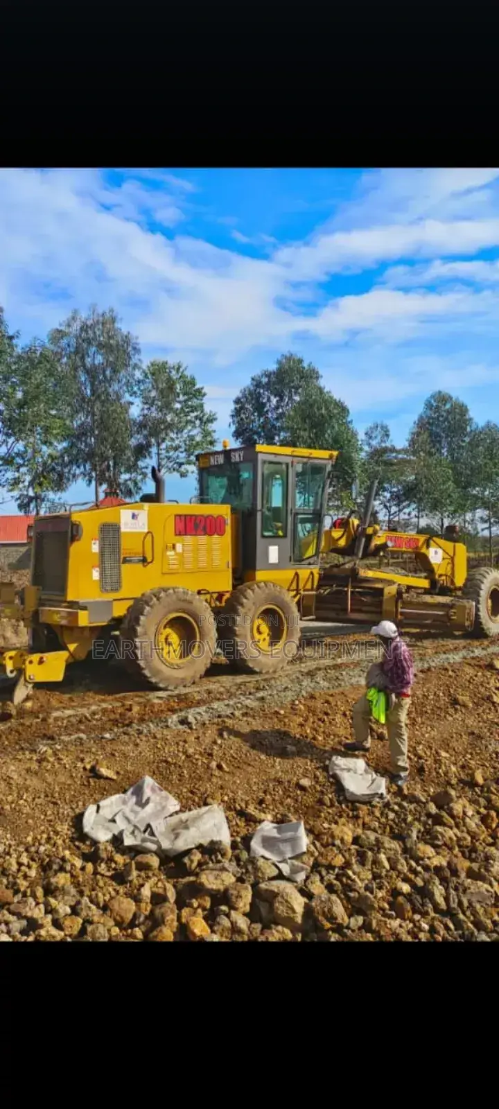Earthmovers/Tractors for Hire(Excavators, Rollers, Backhoes,Gradersetc
